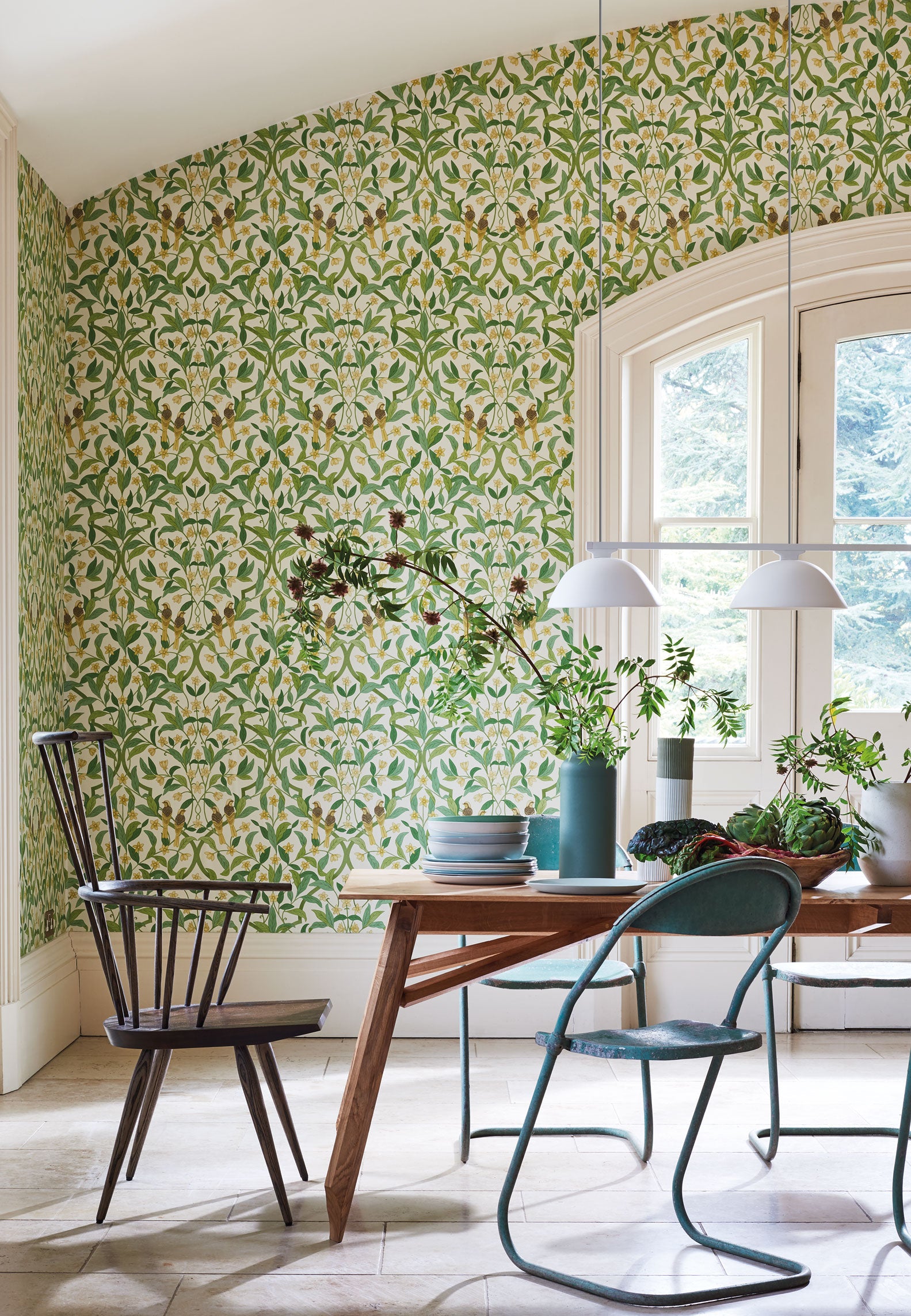 Jasmine & Serin Symphony - Chartreuse/Grn/Wt - Cole & Son Wallpaper