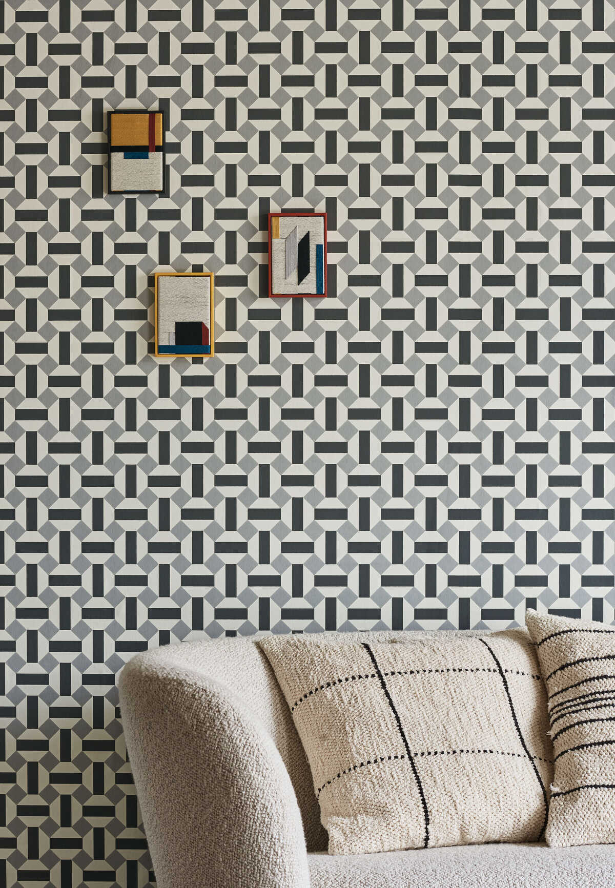 Alicatado - Soot On Snow - COLE & SON Wallpaper