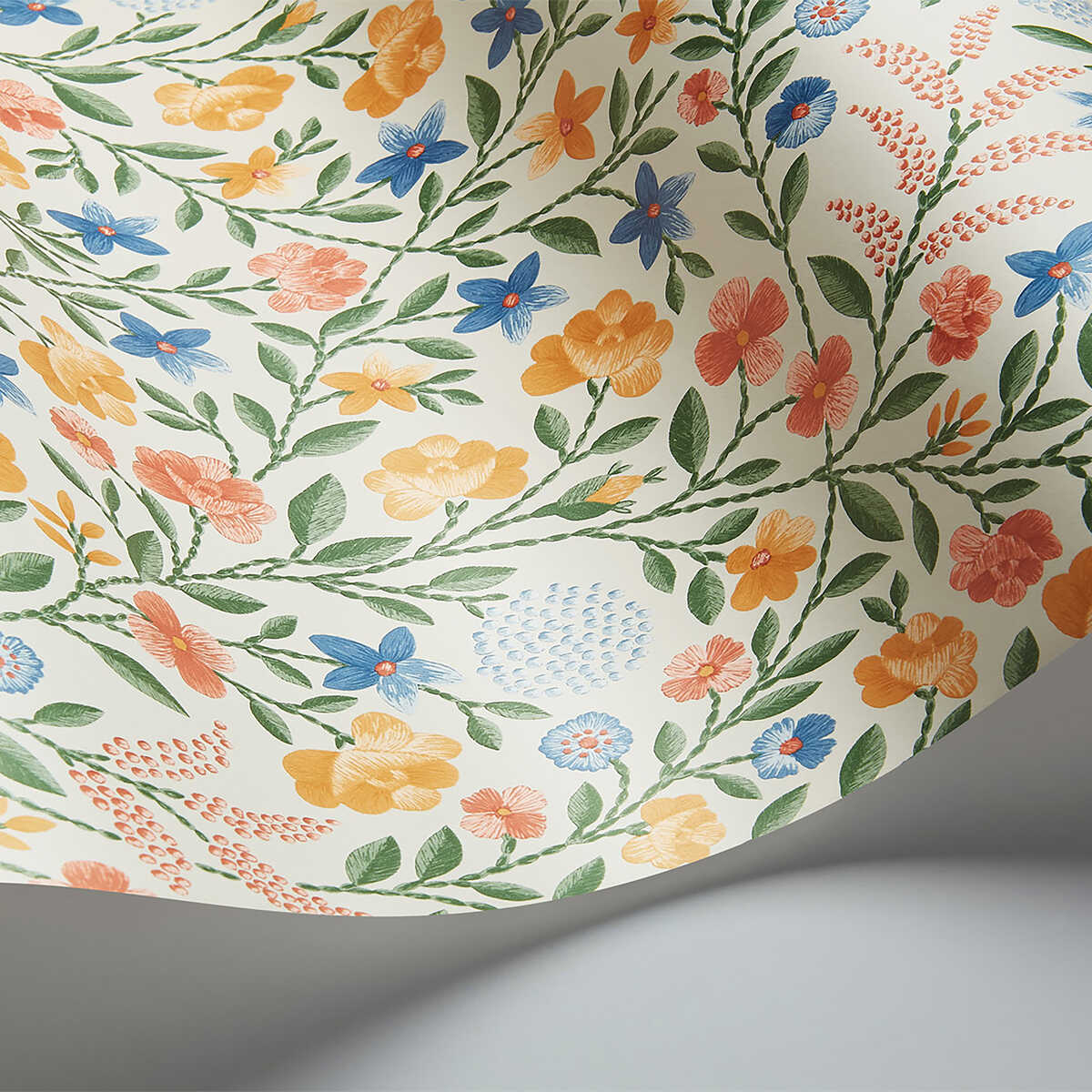 Court Embroidery - Coral - COLE & SON Wallpaper