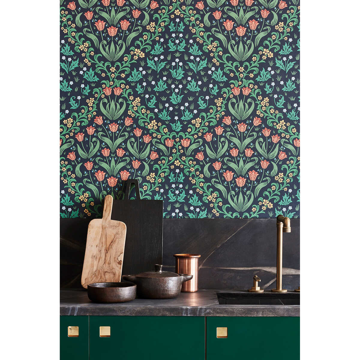 Tudor Garden - Ro&Fgrn/Char - COLE & SON Wallpaper