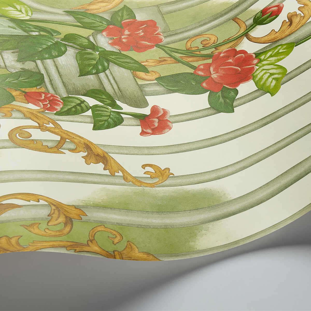 Tijou Gate - Spring Green - COLE & SON Wallpaper