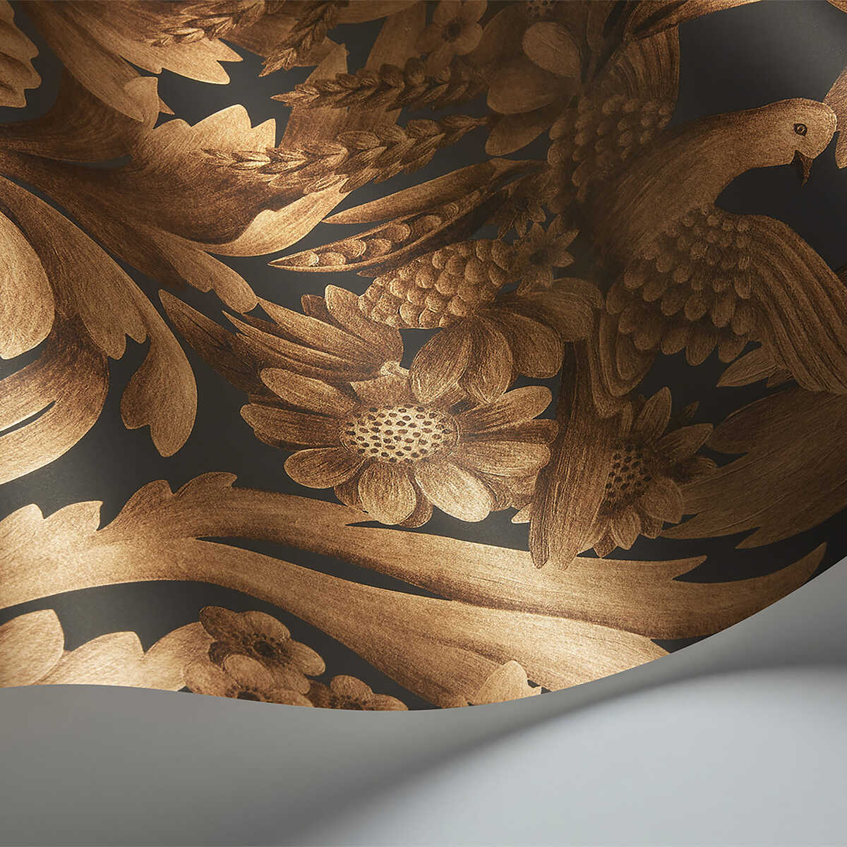 Gibbons Carving - Mbrnz/Chr - COLE & SON Wallpaper