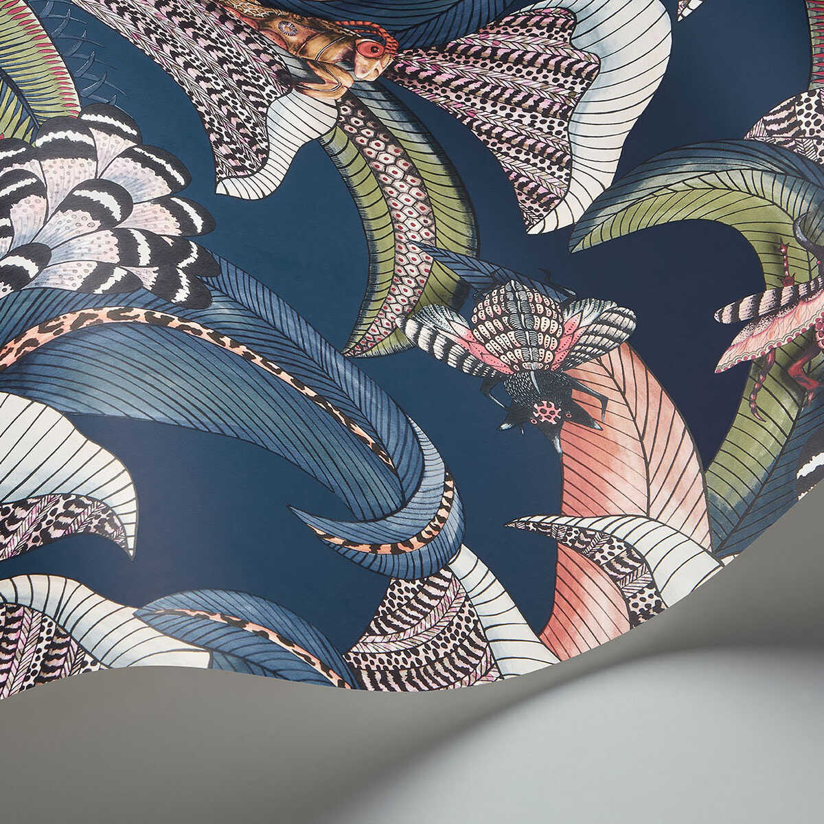 Hoopoe Leaves - Midnight - COLE & SON Wallpaper