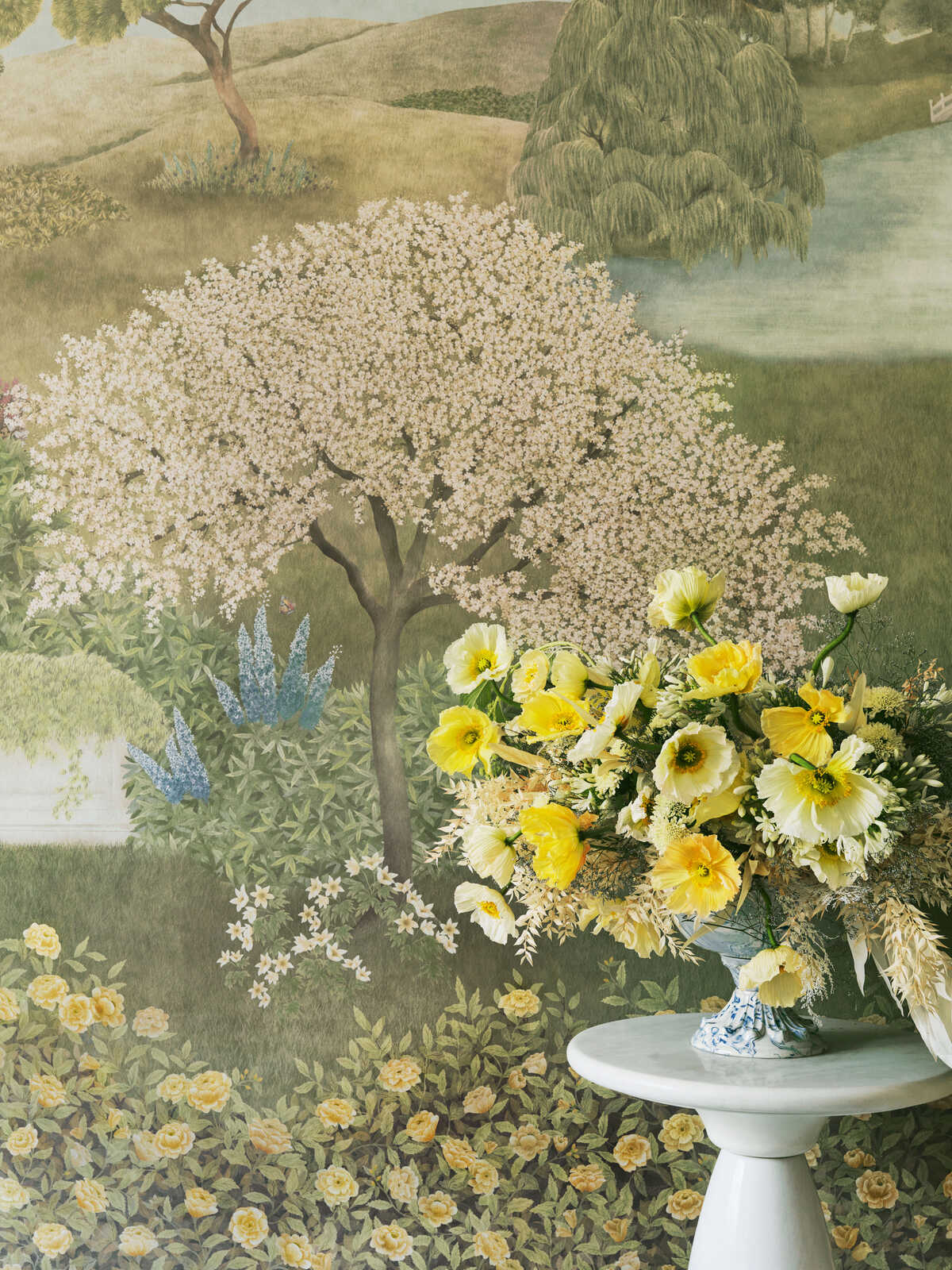 Idyll - Honey Citrine - COLE & SON Wallpaper