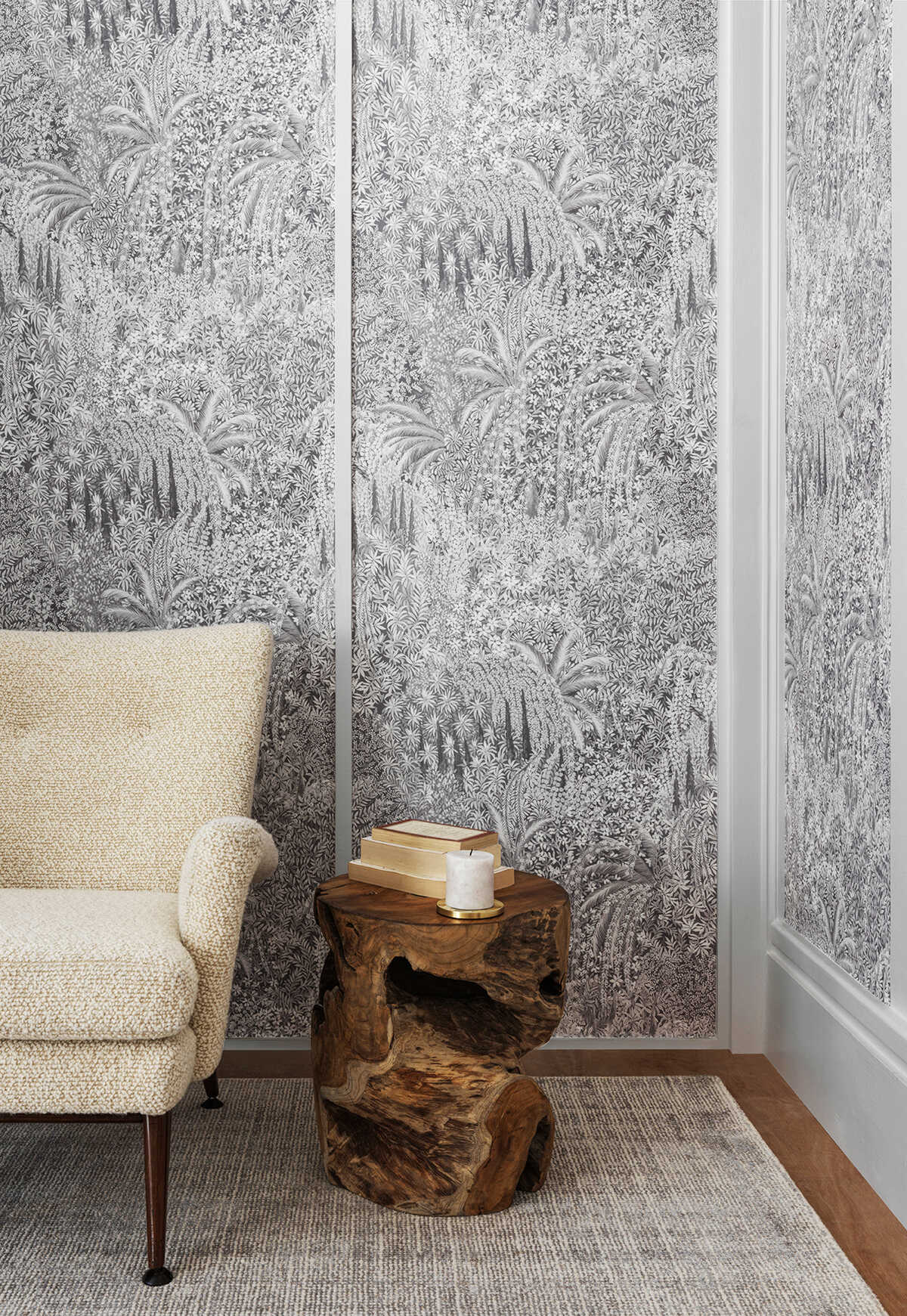 Cascade - Platinum - COLE & SON Wallpaper
