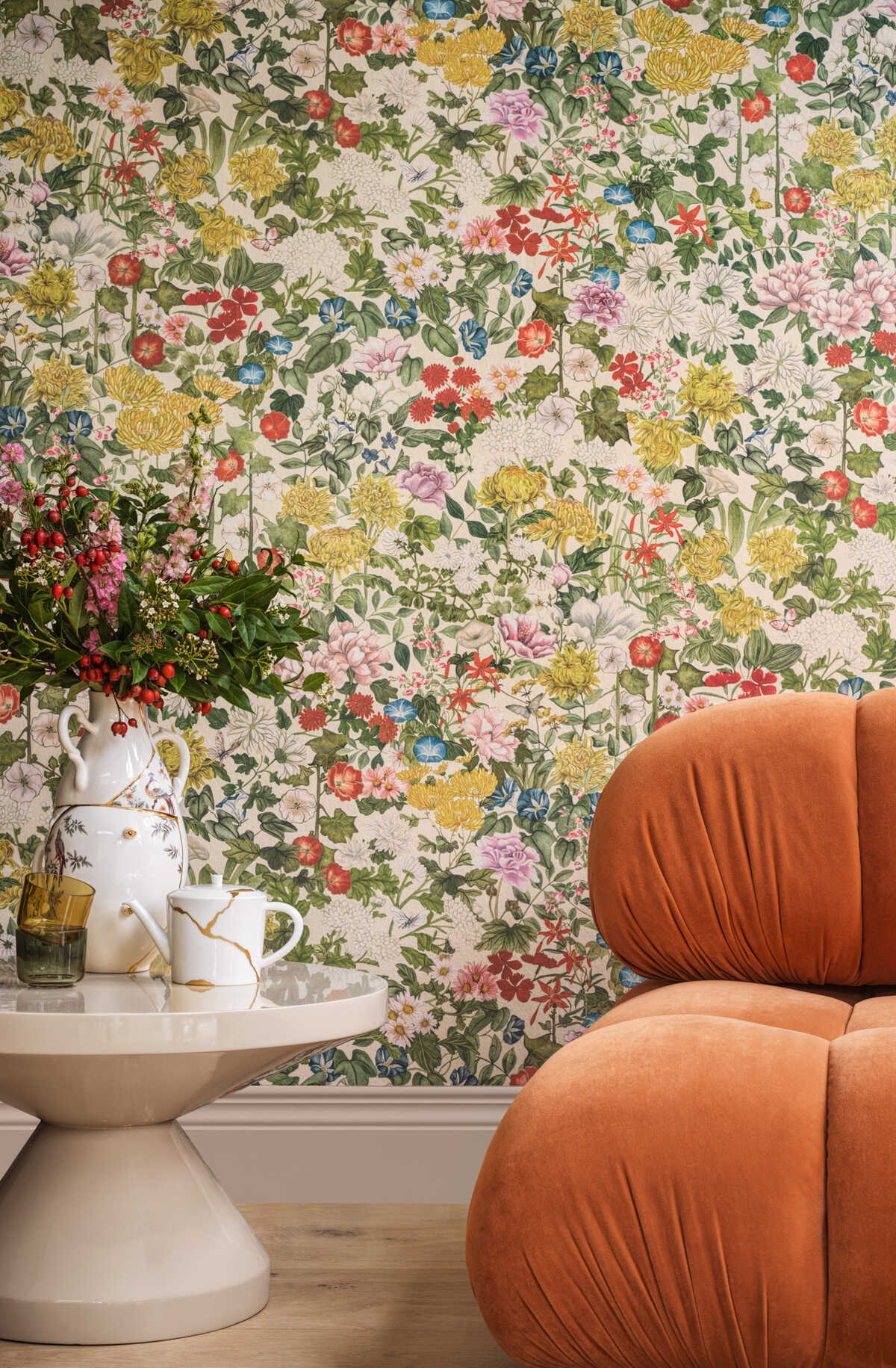 Flora Province - Taupe - COLE & SON Wallpaper