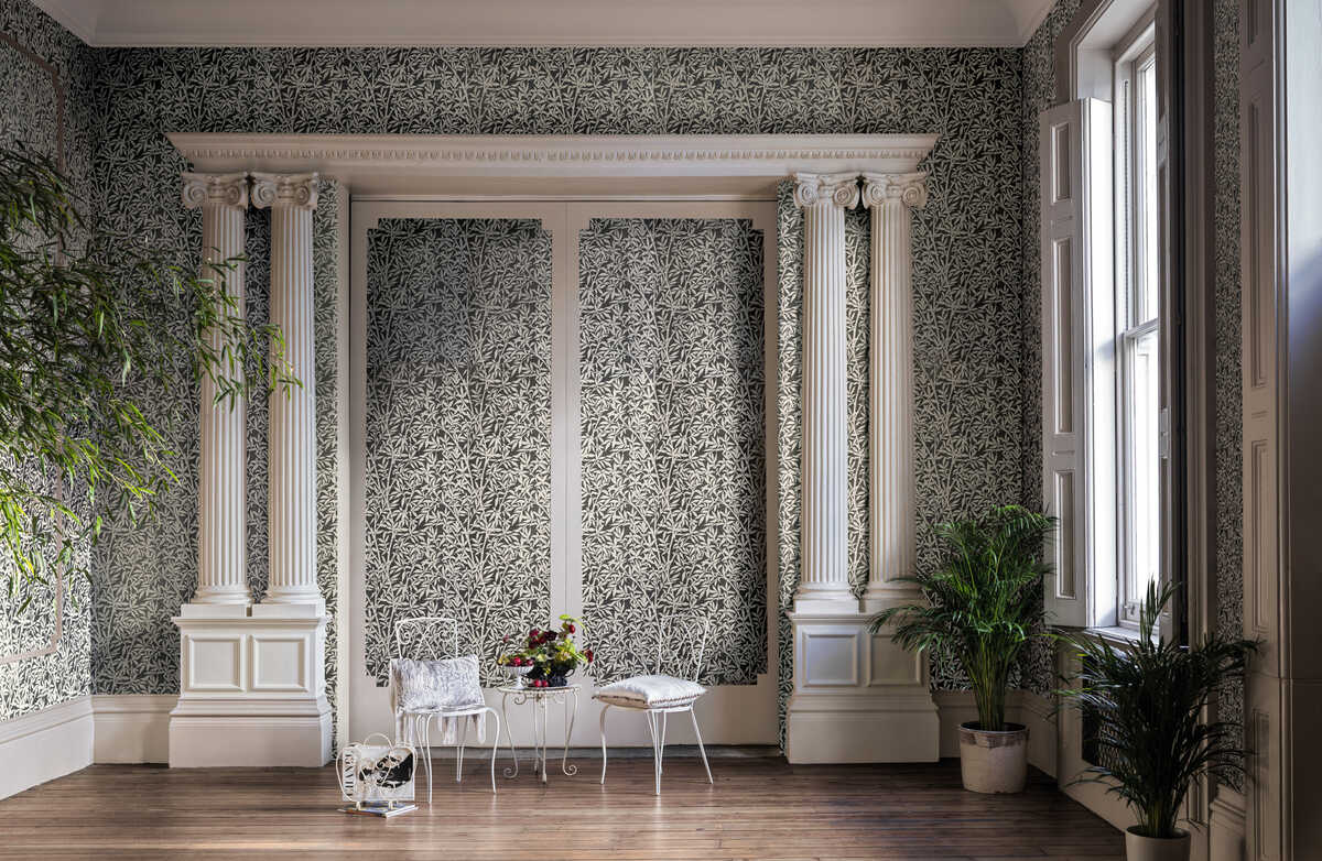 Bamboo Forest - Snow On Soot - COLE & SON Wallpaper