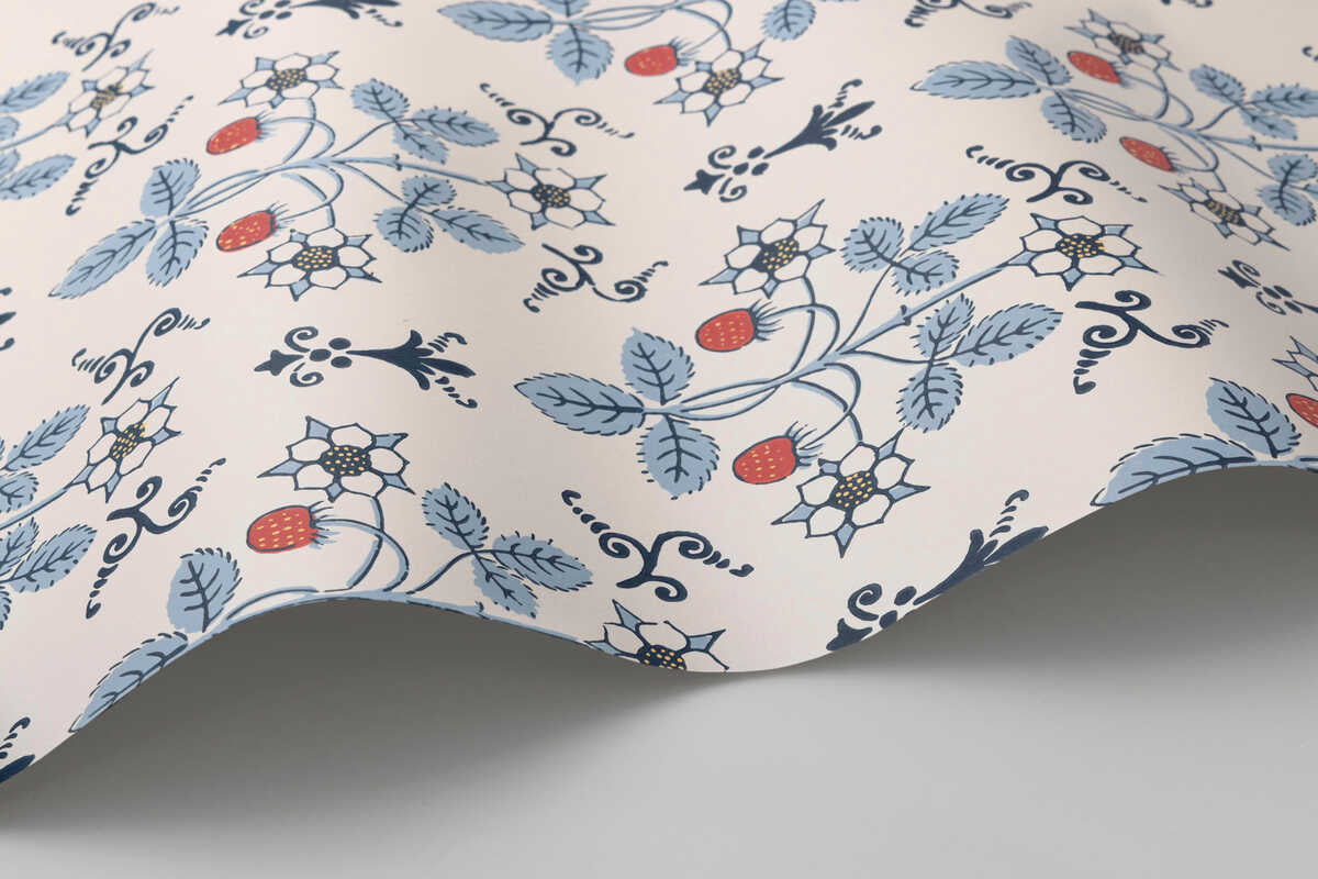 Strawberry - Blue/Cream - COLE & SON Wallpaper