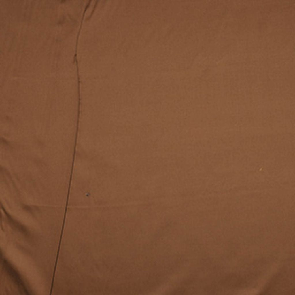 COMFORTABLE – Walnut