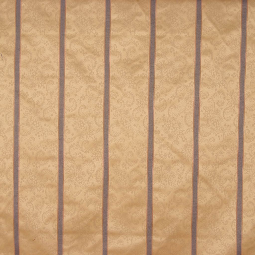 Q302 – 123375 - RM Coco Fabric