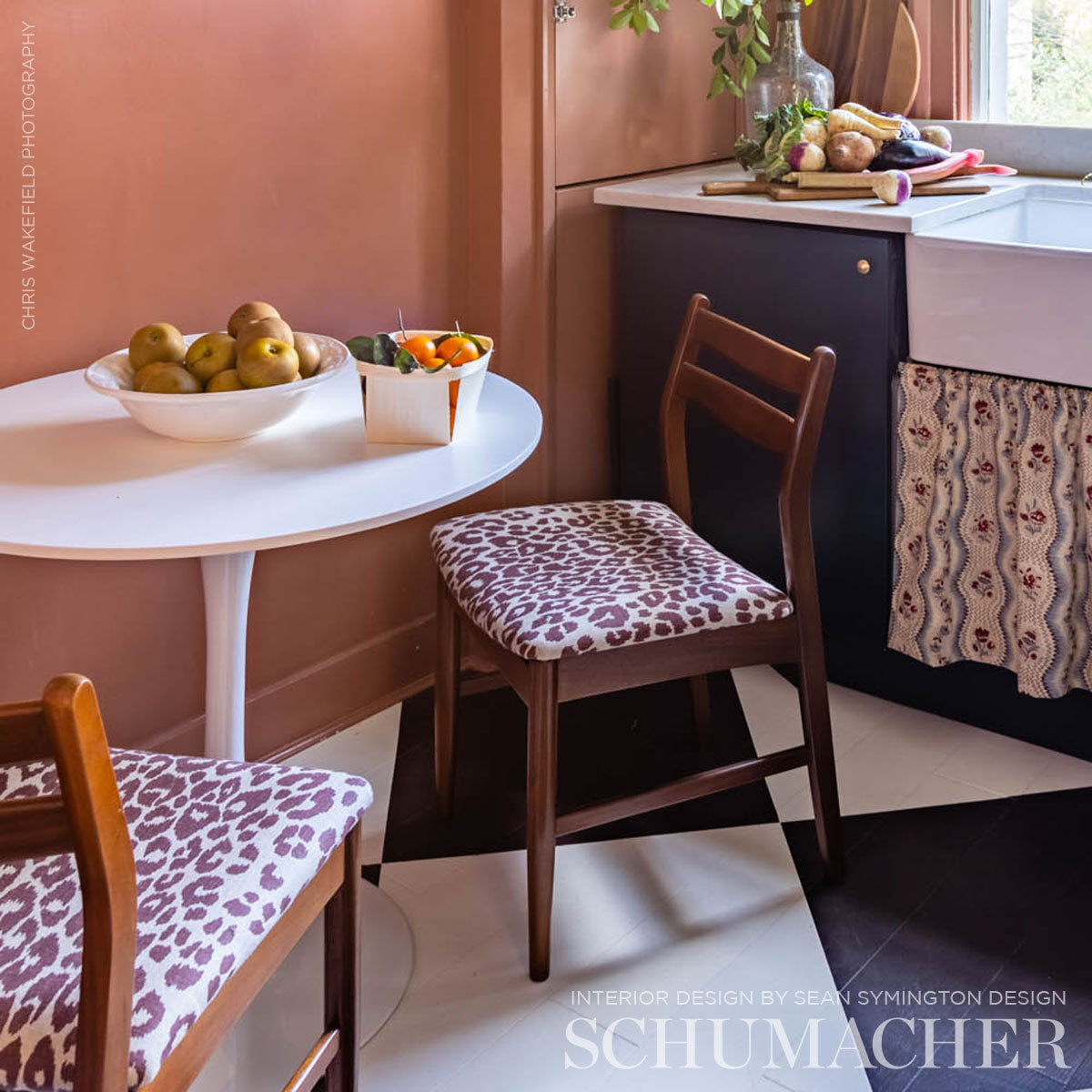 ICONIC-LEOPARD-BROWN-SCHUMACHER-176450 - Schumacher Fabric