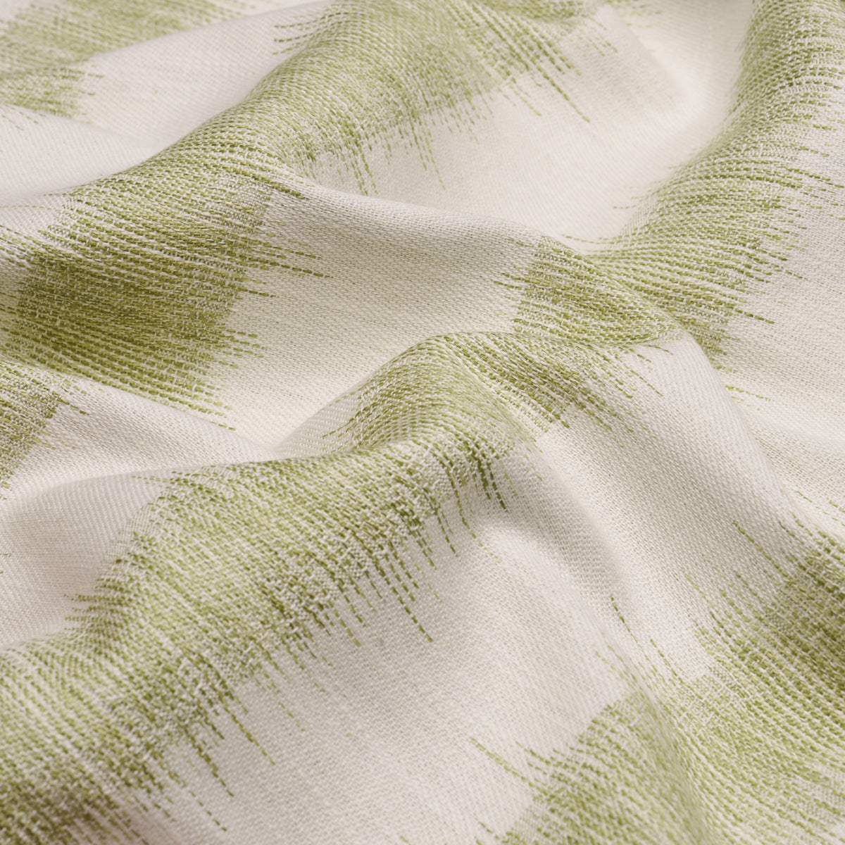 ATTLEBORO-IKAT-LEAF-SCHUMACHER-177817 - Schumacher Fabric