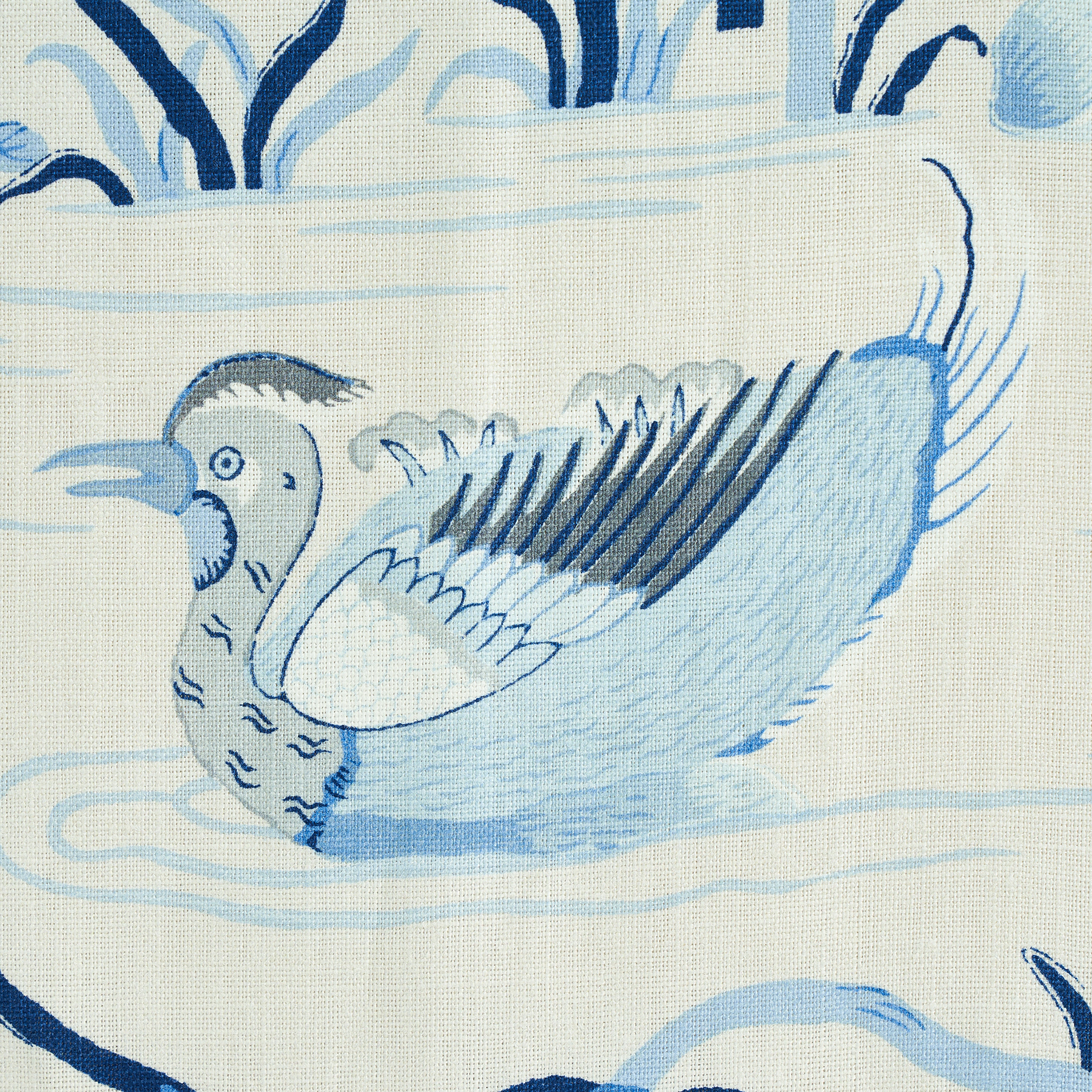 LOTUS-GARDEN-PORCELAIN-SCHUMACHER-179042