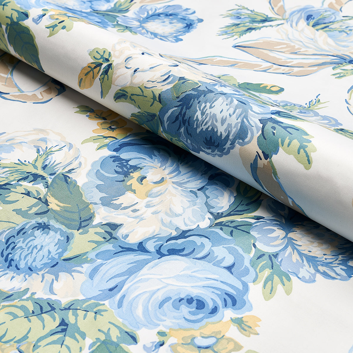 QUEENIES-FLORAL-CHINTZ-PORCELAIN-SCHUMACHER-180810 - Schumacher Fabric