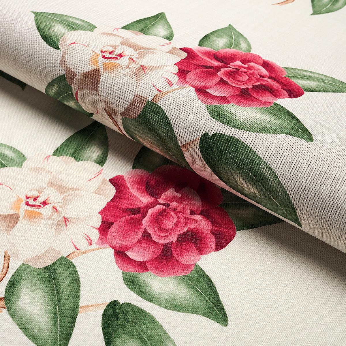 CASABLANCA-FLORAL-INDOOR-OUTDOOR-GARNET-SCHUMACHER-180910 - Schumacher Fabric