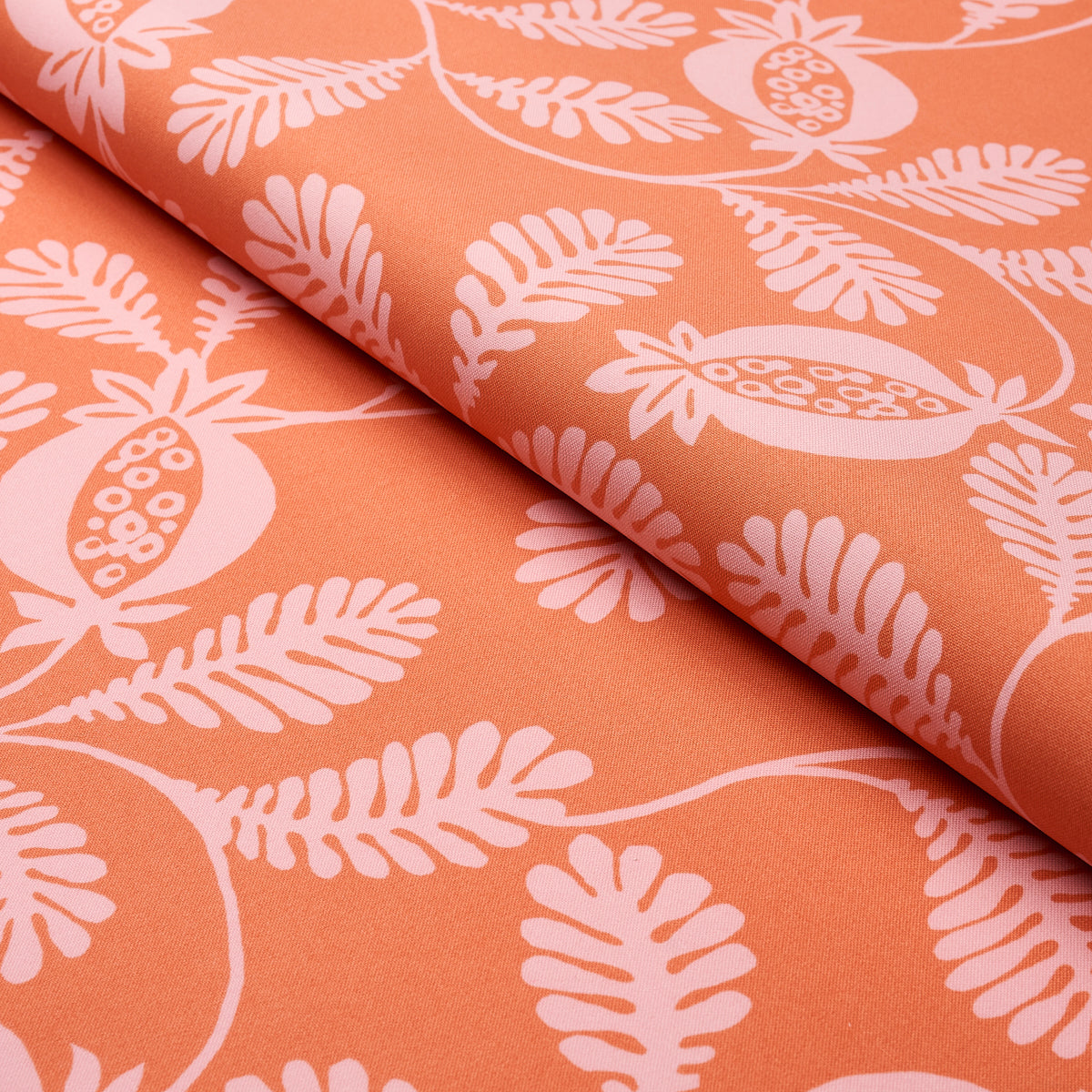 LANZADERA-VINE-INDOOR-OUTDOOR-MELON-SCHUMACHER-180992 - Schumacher Fabric