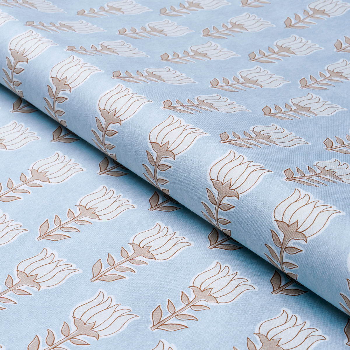 MIA-TULIP-SKY-SAND-SCHUMACHER-181390 - Schumacher Fabric
