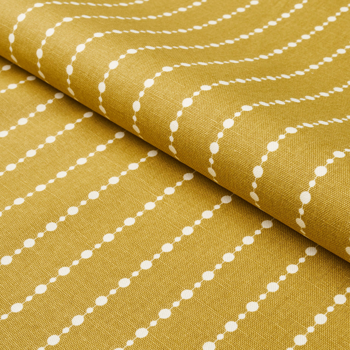 BEADED-STRIPE-STRAW-SCHUMACHER-181431 - Schumacher Tela