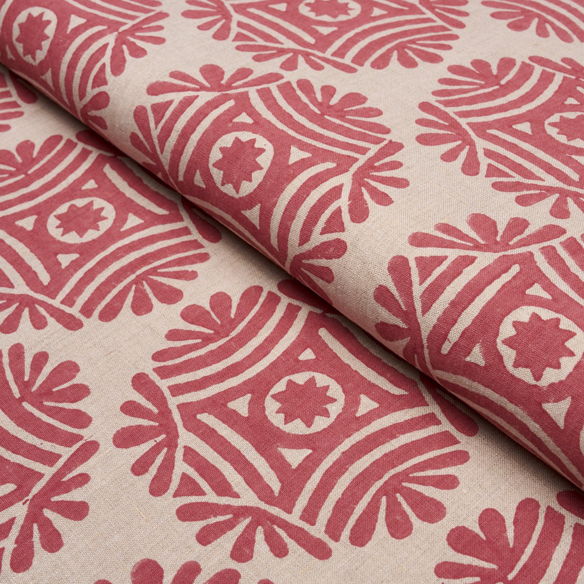 GILDED-STAR-HAND-BLOCK-RED-SCHUMACHER-181544