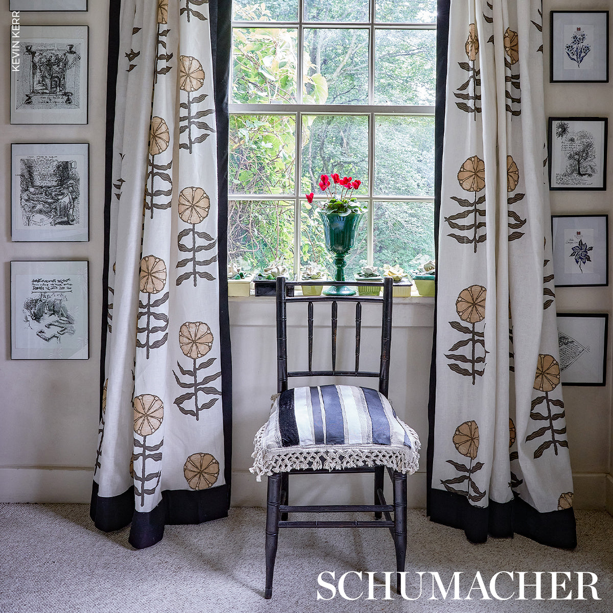 PRETTY-PETALS-NEUTRAL-SCHUMACHER-181661 - Schumacher Tela