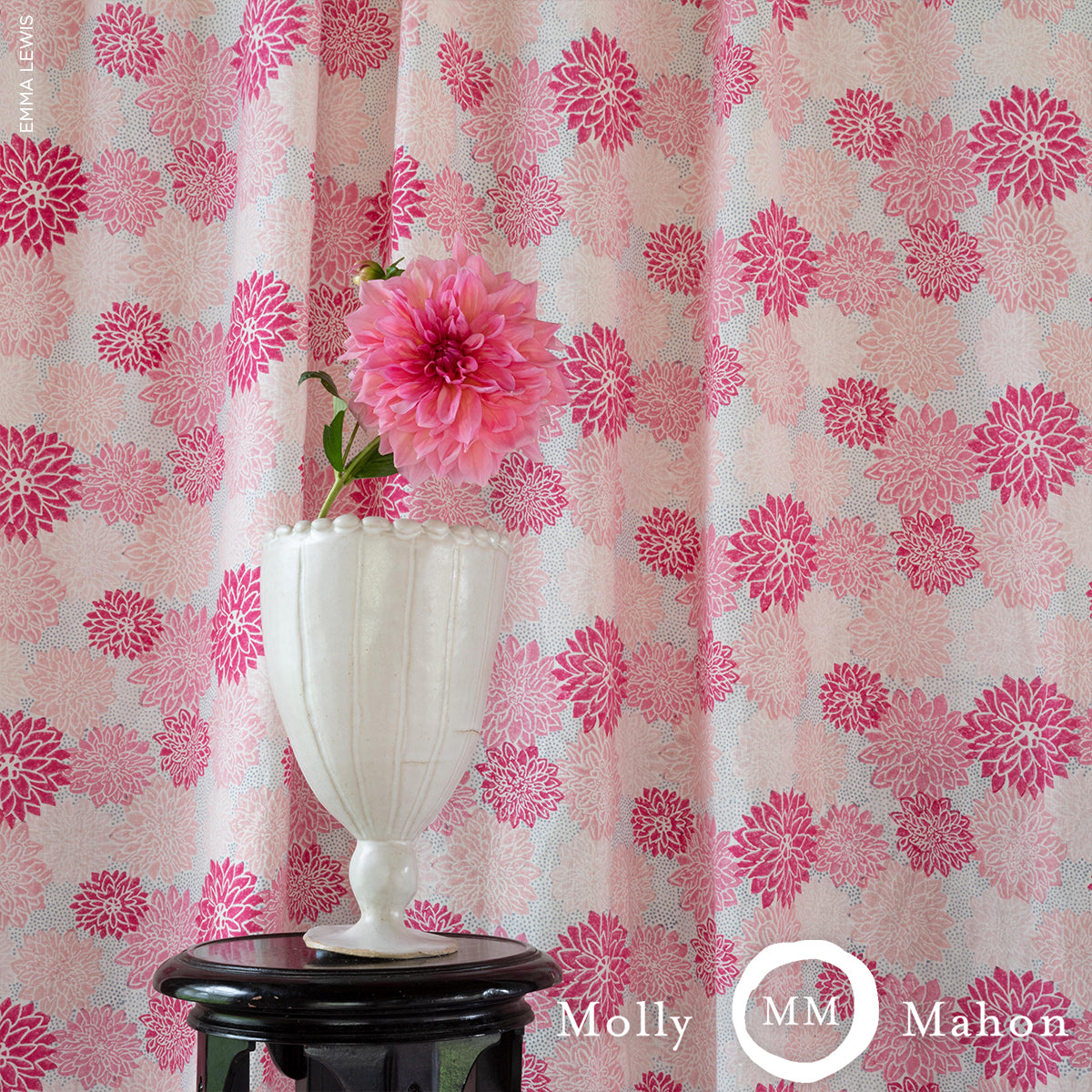 DAHLIA-HAND-BLOCK-PRINT-HOT-PINK-SCHUMACHER-181801 - Schumacher Fabric