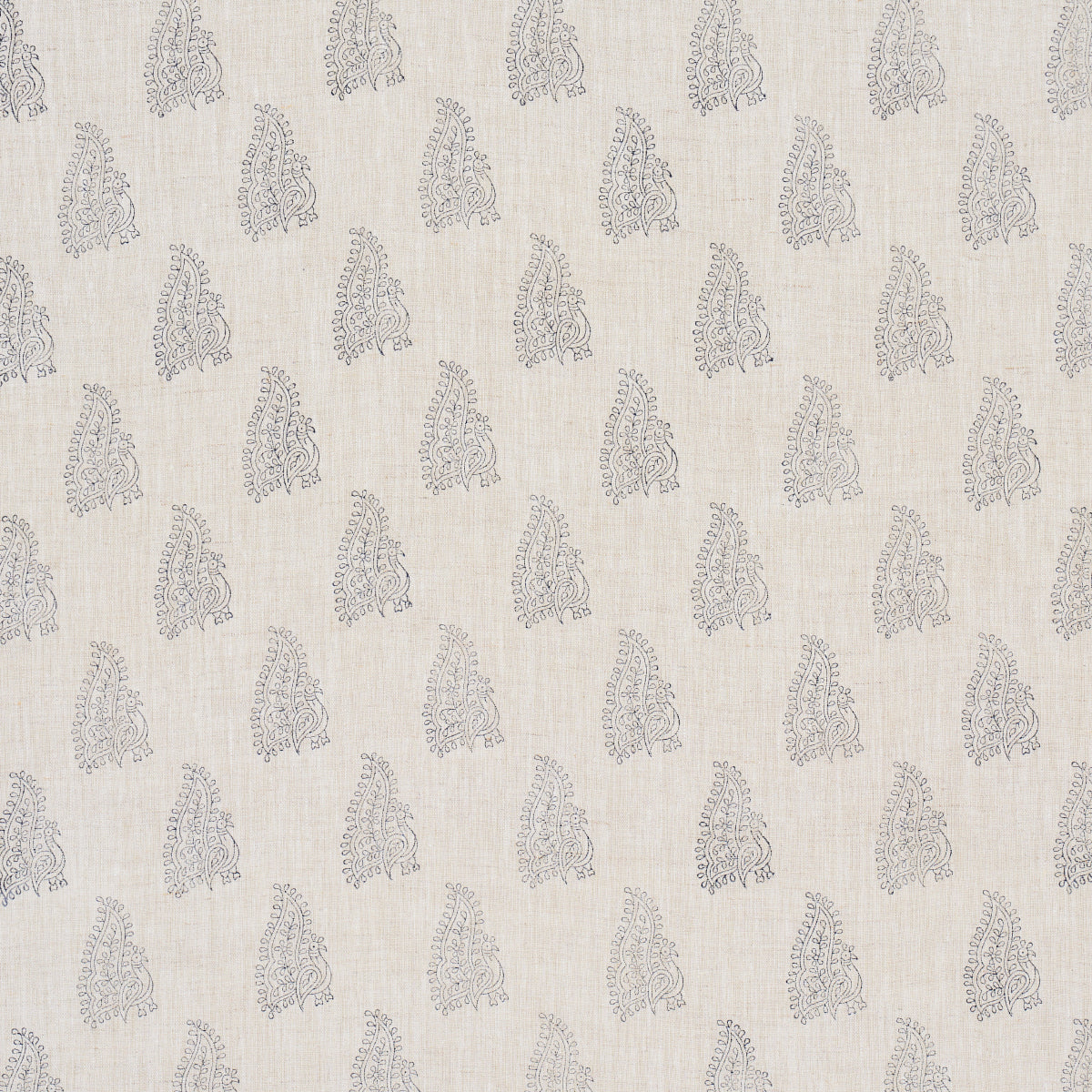 PEACOCK-LINEN-HAND-BLOCKED-PRINT-NAVY-FLAX-SCHUMACHER-181830 - Schumacher Tela
