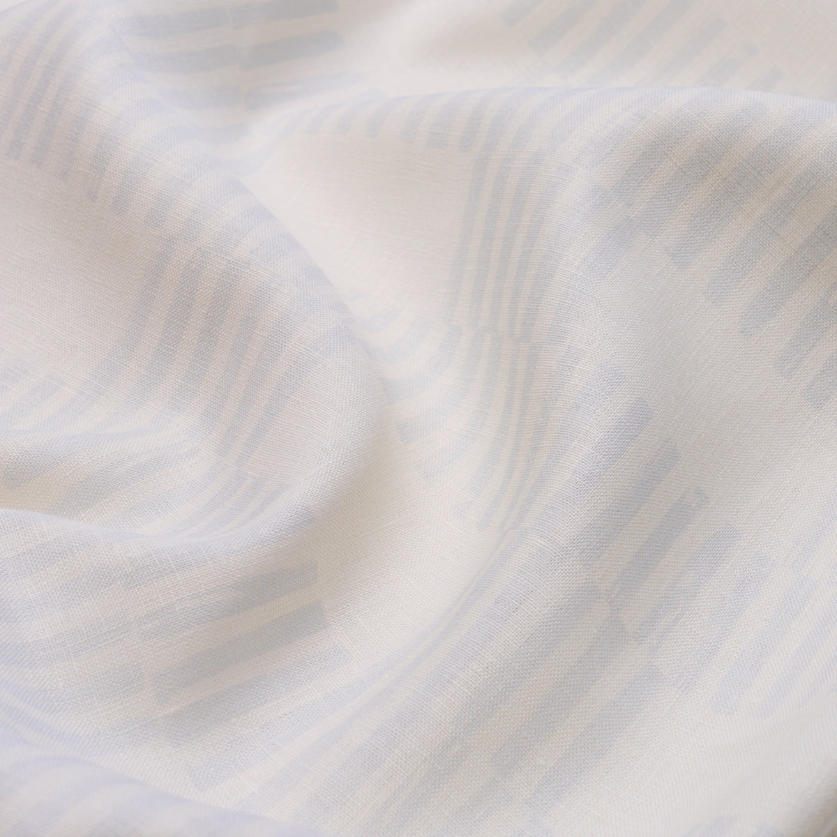 FIELD-SKY-SCHUMACHER-181841 - Schumacher Fabric