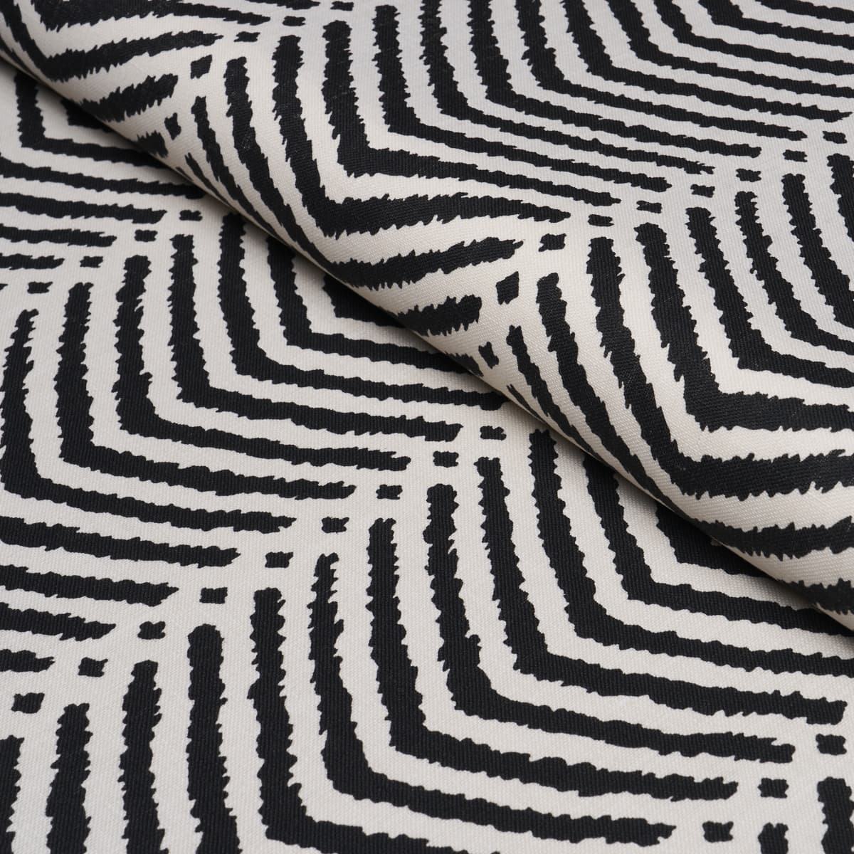 LA-JOLLA-INDOOR-OUTDOOR-BLACK-SCHUMACHER-182005 - Schumacher Fabric