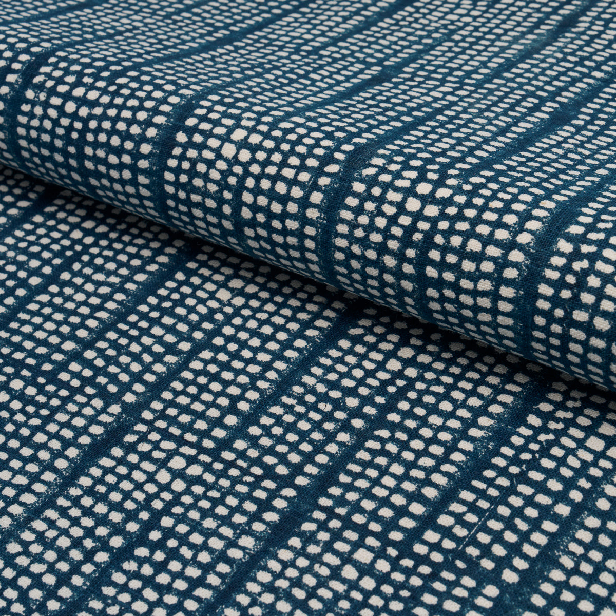 NOLAND-BLOCK-PRINT-INDIGO-SCHUMACHER-182290 - Schumacher Fabric