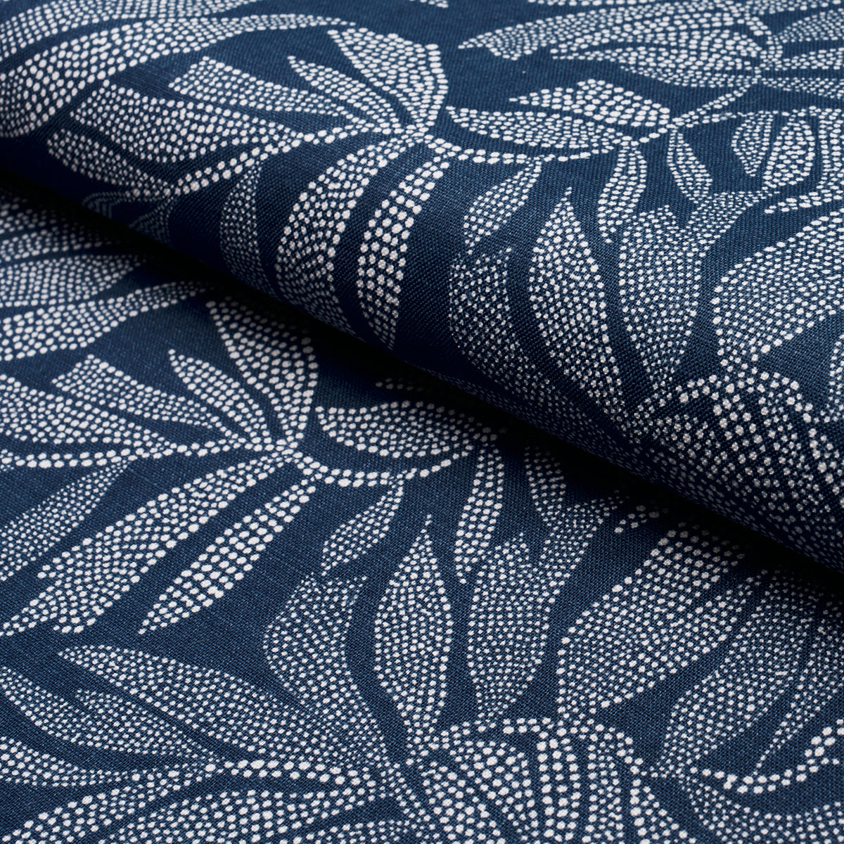 TAYRONA-PALM-MOSAIC-PACIFIC-OCEAN-HUES-SCHUMACHER-182592 - Schumacher Fabric