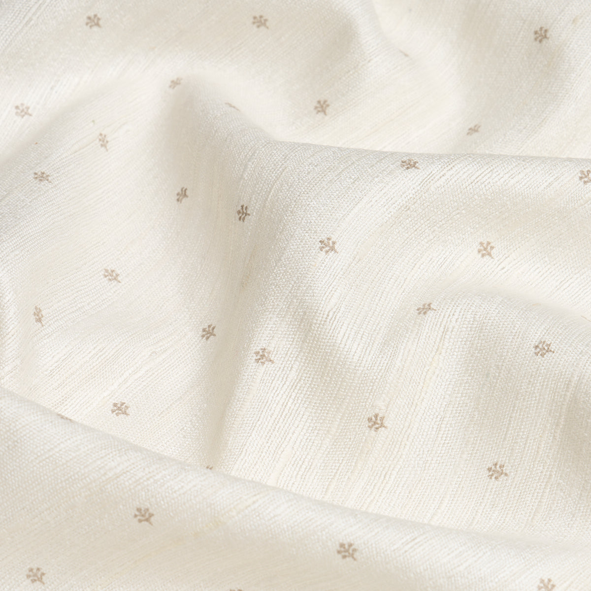 ENGELMANN-SILK-HAND-PRINT-FAWN-SCHUMACHER-182680 - Schumacher Fabric