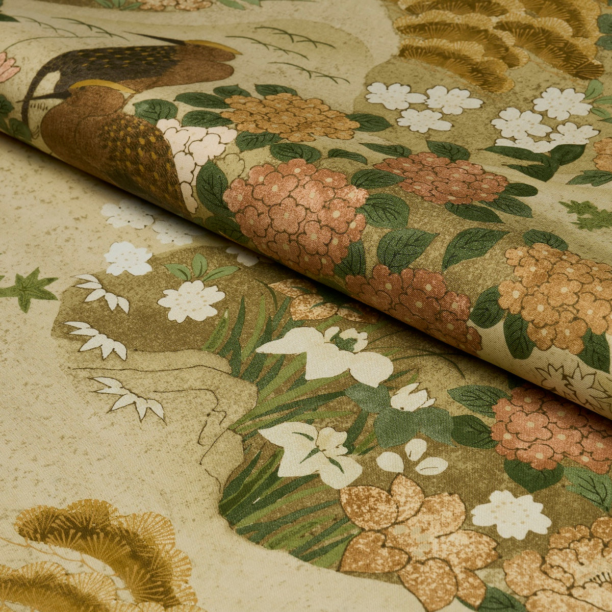 GOLDEN-HILLS-NEUTRAL-SCHUMACHER-182871 - Schumacher Fabric