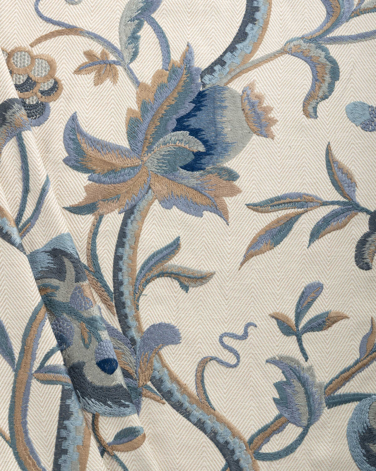 Dorton Embroidery - Indigo - LEE JOFA Tela