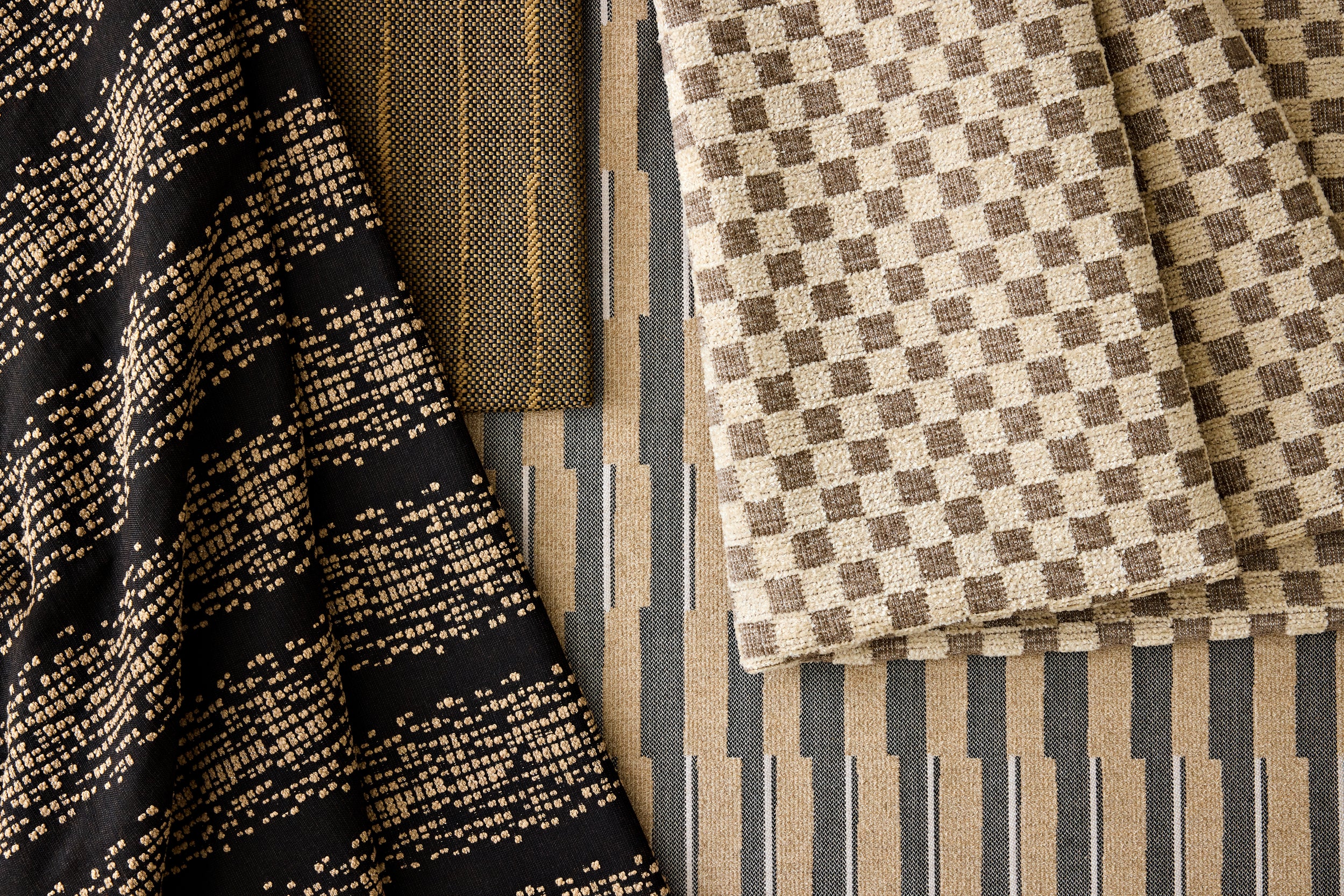 Quay - Shell - Lee Jofa Modern Fabric