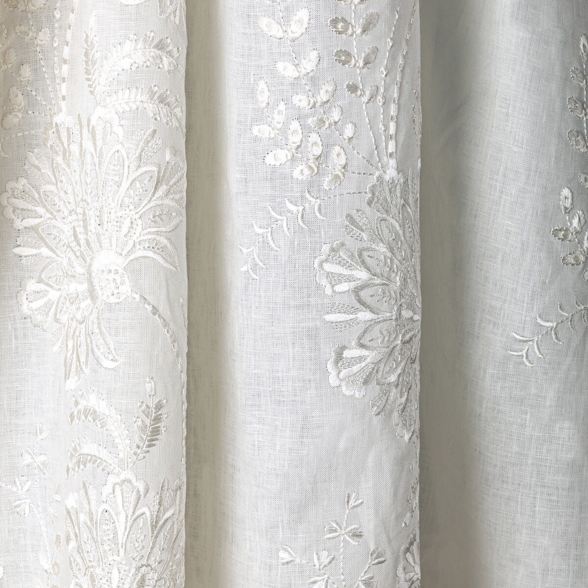 Valencia Sheer - Ivory - Lee Jofa Fabric