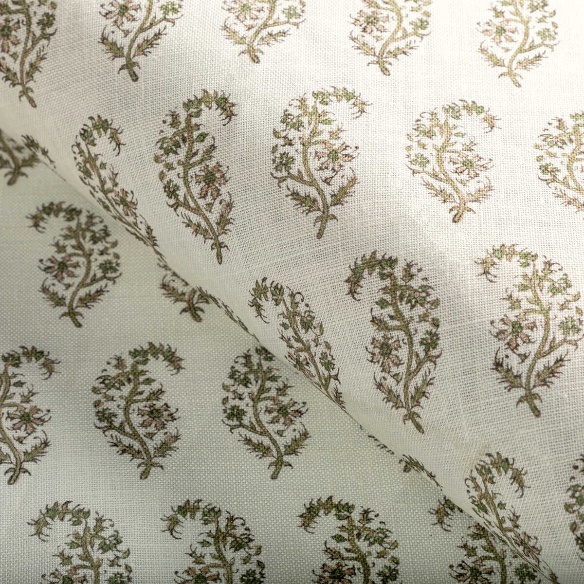 Indiennes Paisley - Ivy - LEE JOFA Fabric