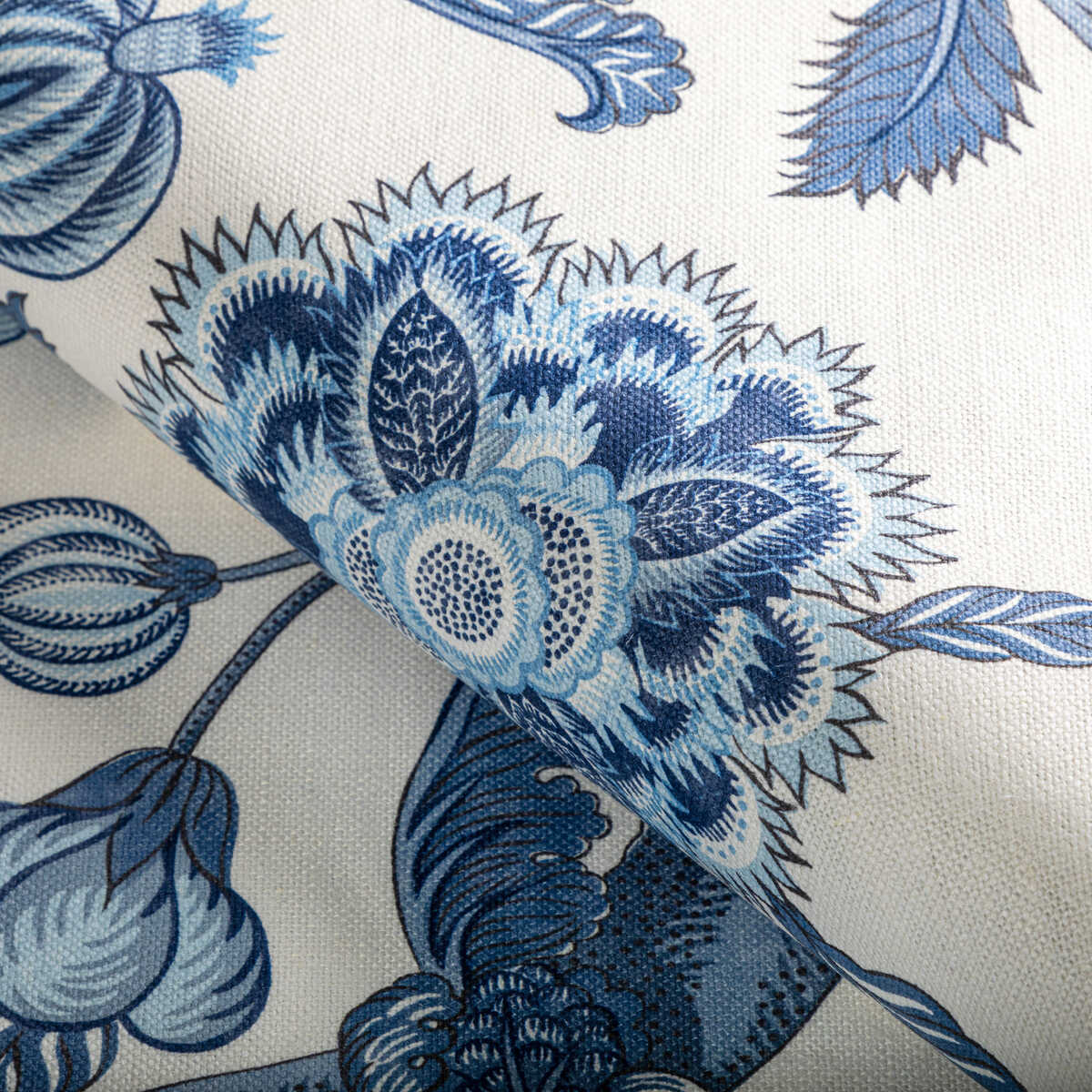 Palampore Print - Delft - LEE JOFA Tela