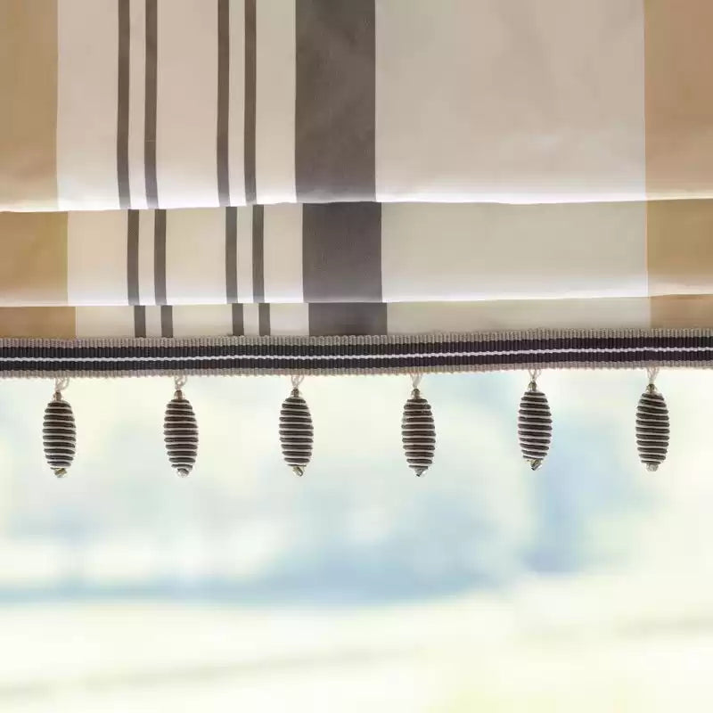 Woodsford Hestercombe Black/Gold - Nina Campbell - NCF4091-05 Fabric