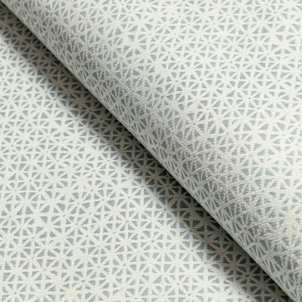 Kinzie - Daydream - KRAVET CONTRACT Fabric