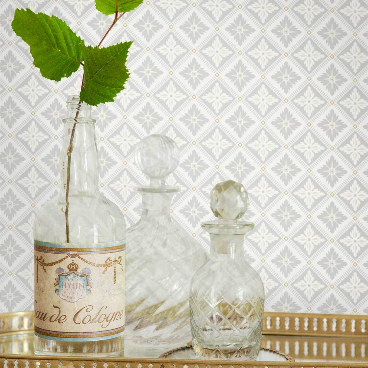 LOKA-GREY-AND-GOLD-SCHUMACHER-4528