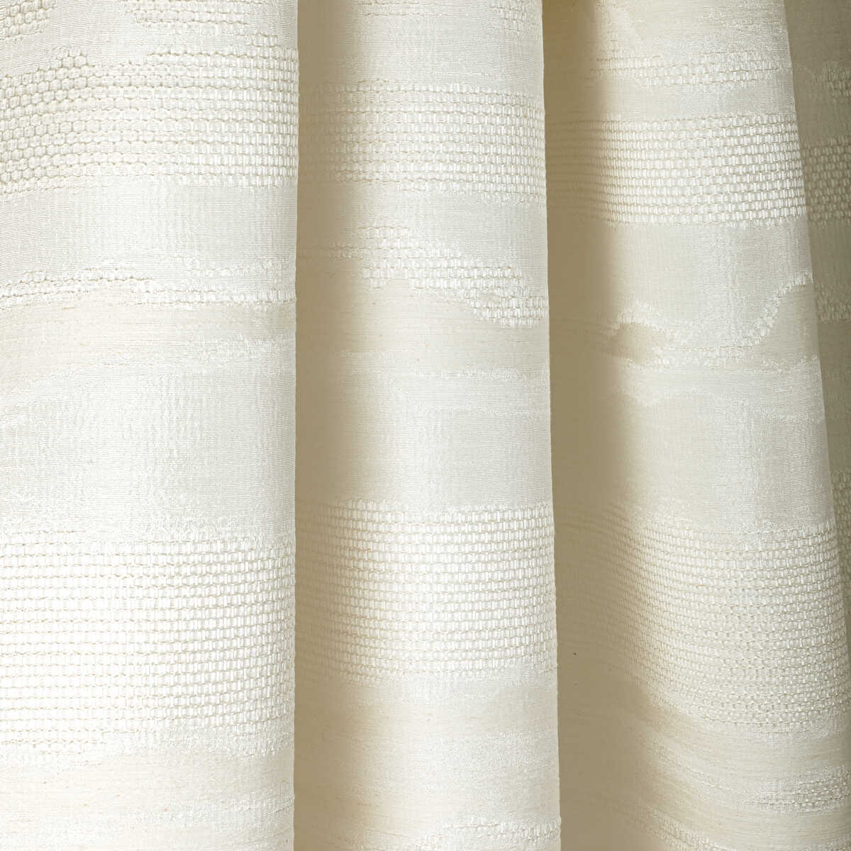 Silken Dreams - Pearl - KRAVET COUTURE Fabric