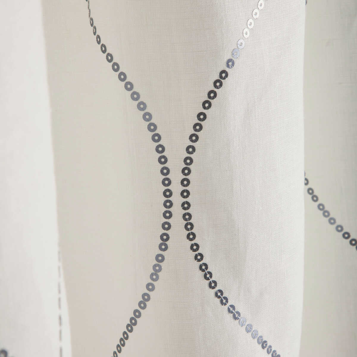 Shimmering Ogee - Mica - KRAVET DESIGN Fabric