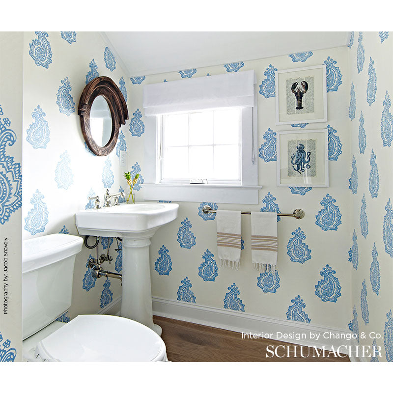 MADRAS-PAISLEY-OYSTER-SCHUMACHER-5005300 - Schumacher Wallpaper