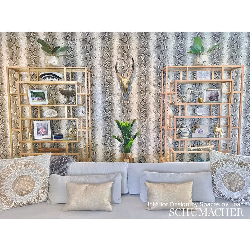 SNAKE-CHARMER-CINDER-SCHUMACHER-5008180