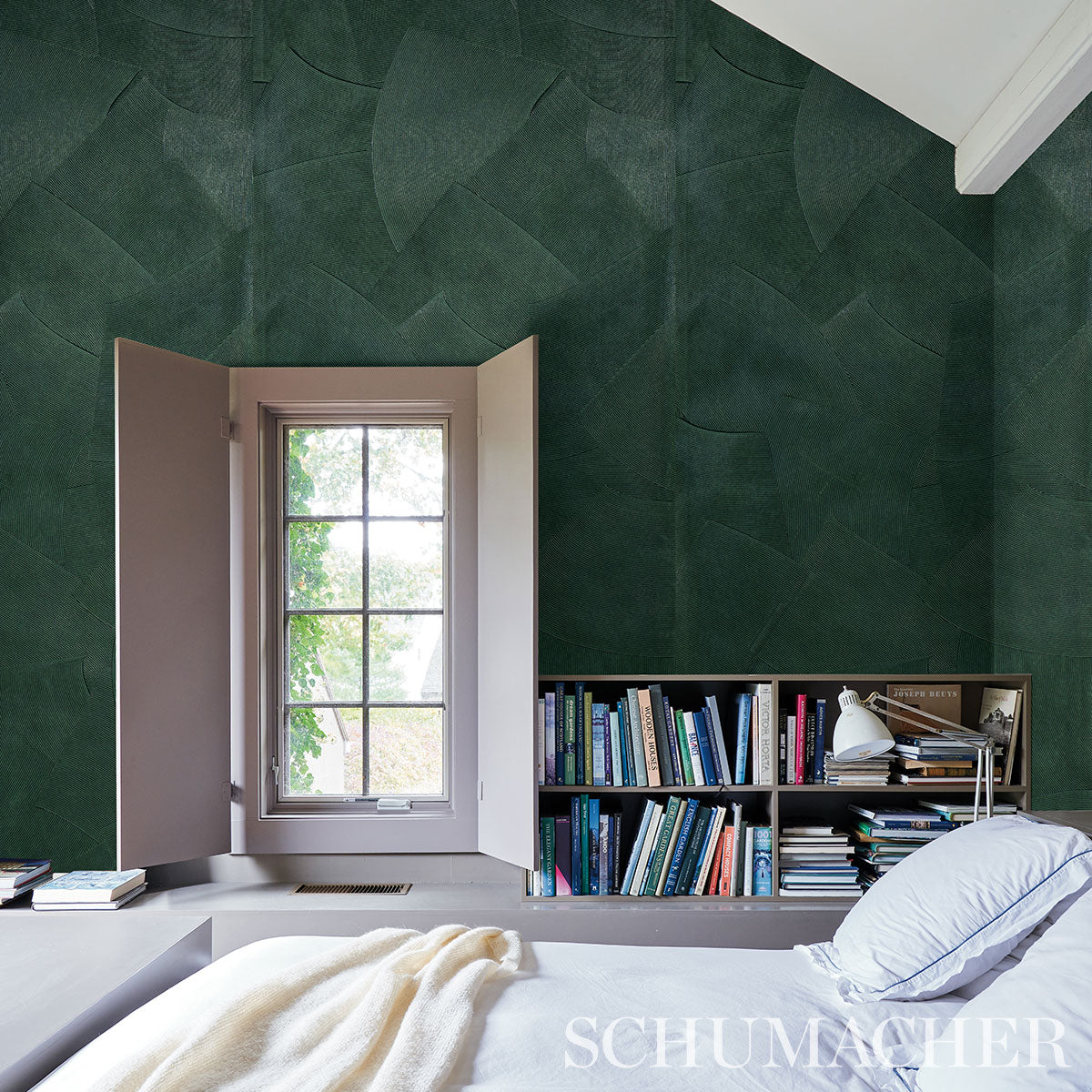 HAND-COMBED-PLASTER-GREEN-LEAF-SCHUMACHER-5013952