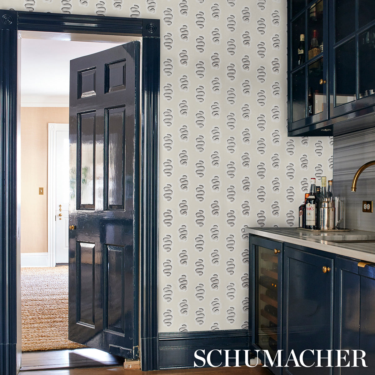 Elsa Sandstone wallpaper by Schumacher, 5014811 — view 6 - Schumacher Wallpaper