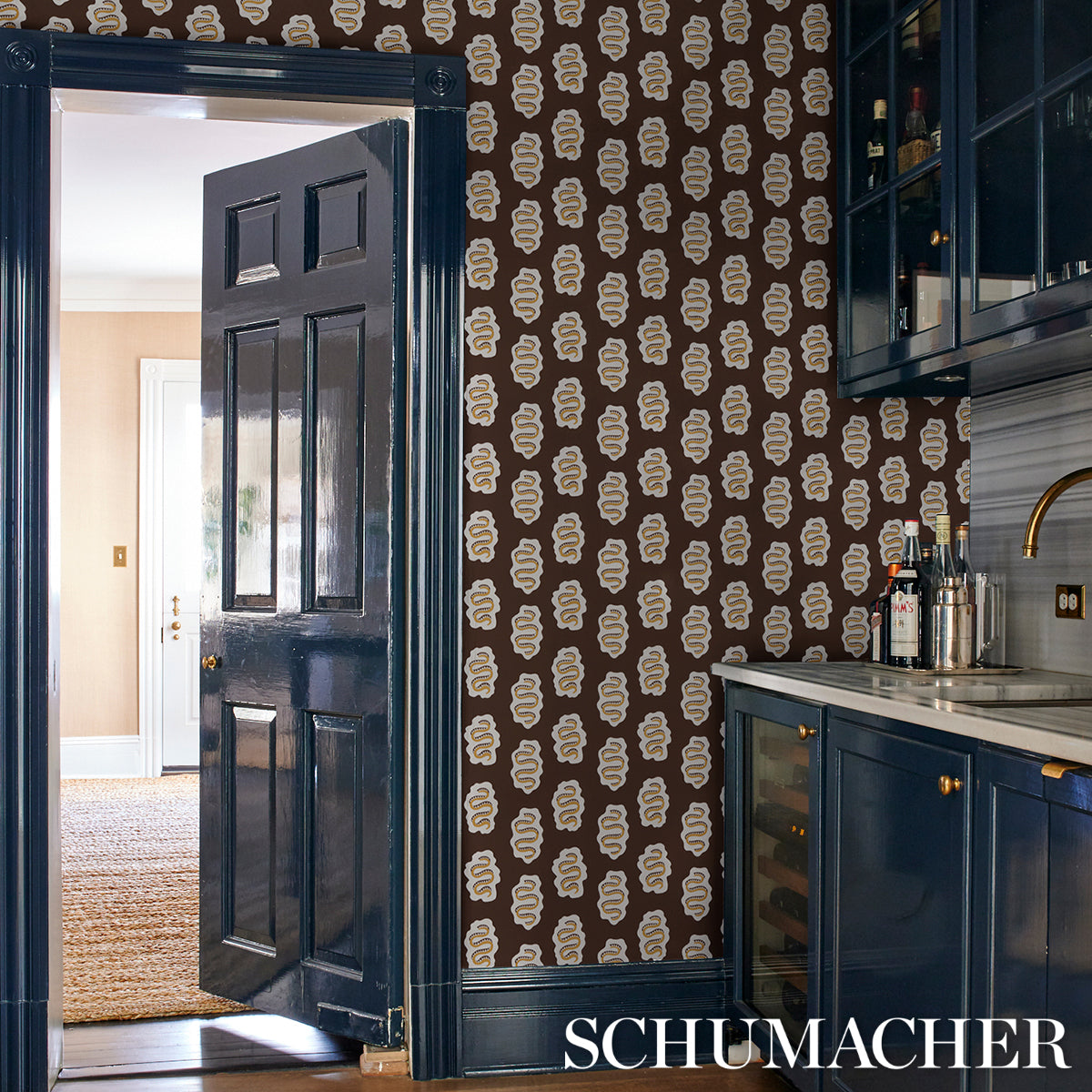 Elsa Amber wallpaper by Schumacher, 5014812 — view 6 - Schumacher Wallpaper