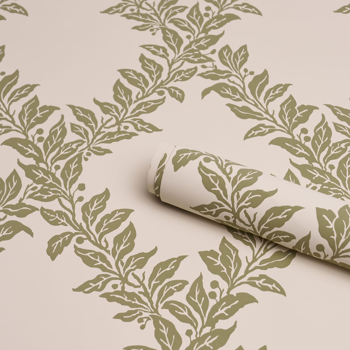 TYNINGHAME-TRELLIS-SAGE-SCHUMACHER-5017750 - Schumacher Wallpaper
