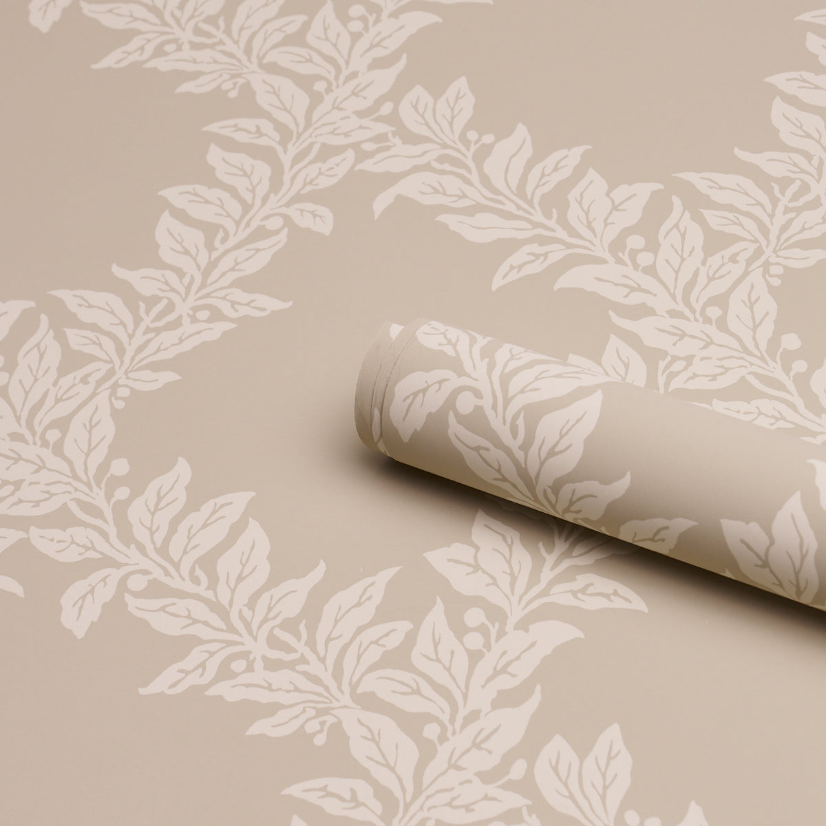 TYNINGHAME-TRELLIS-NEUTRAL-SCHUMACHER-5017751 - Schumacher Wallpaper