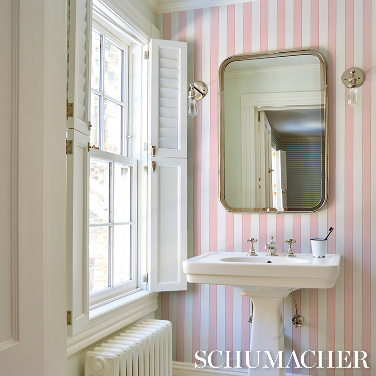 LOUISE-STRIPE-ROSE-SCHUMACHER-5018153